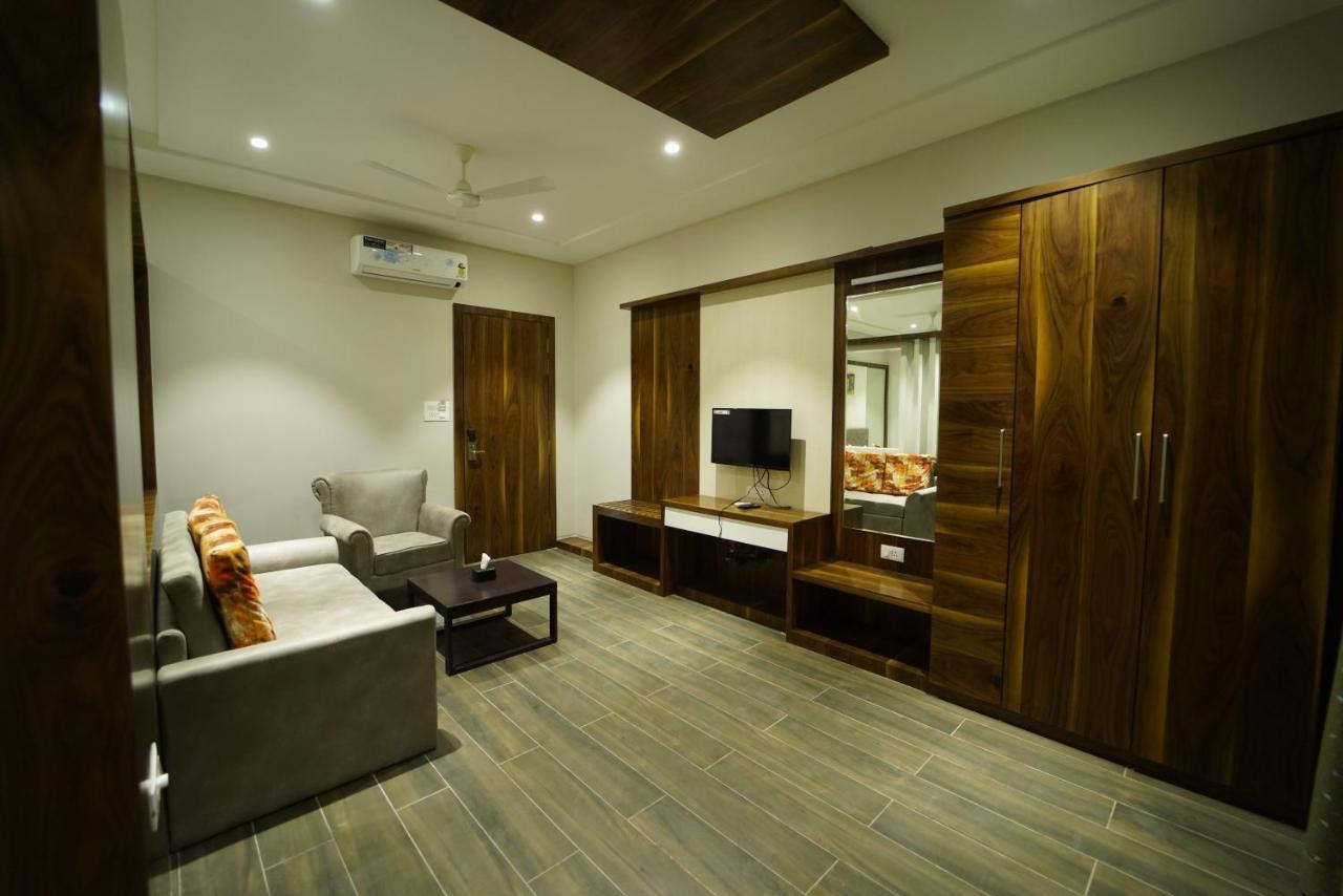 Hotel The Royal Inn Baramati Εξωτερικό φωτογραφία