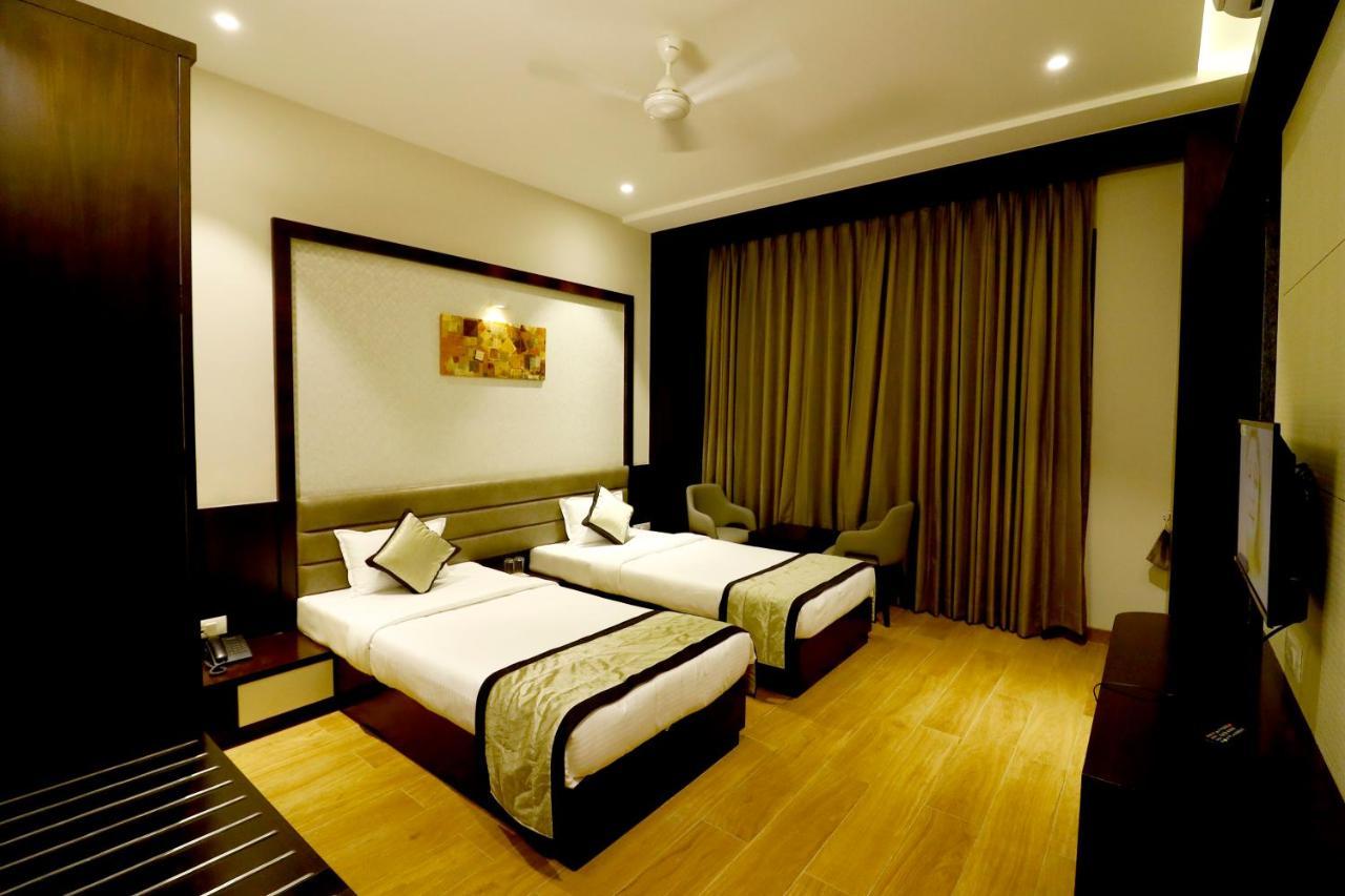 Hotel The Royal Inn Baramati Εξωτερικό φωτογραφία