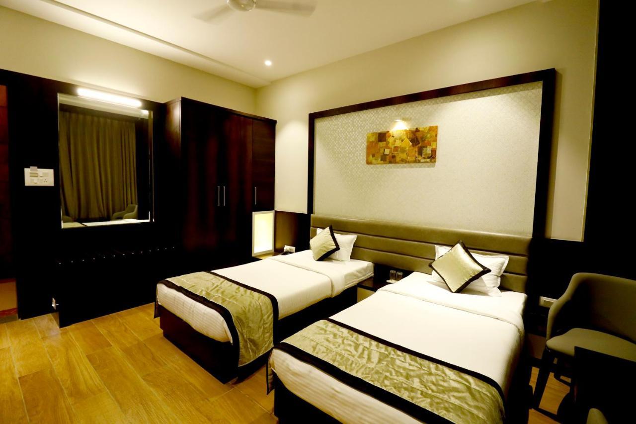 Hotel The Royal Inn Baramati Εξωτερικό φωτογραφία